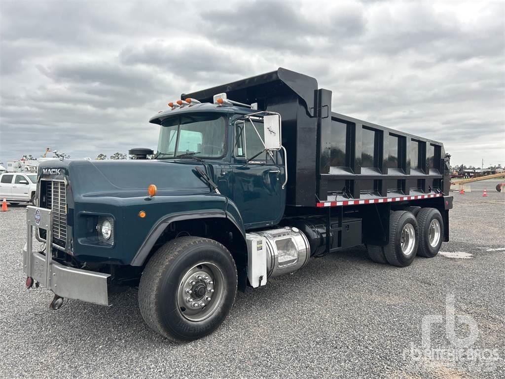 Mack RB688S Savivarčių priekabų vilkikai