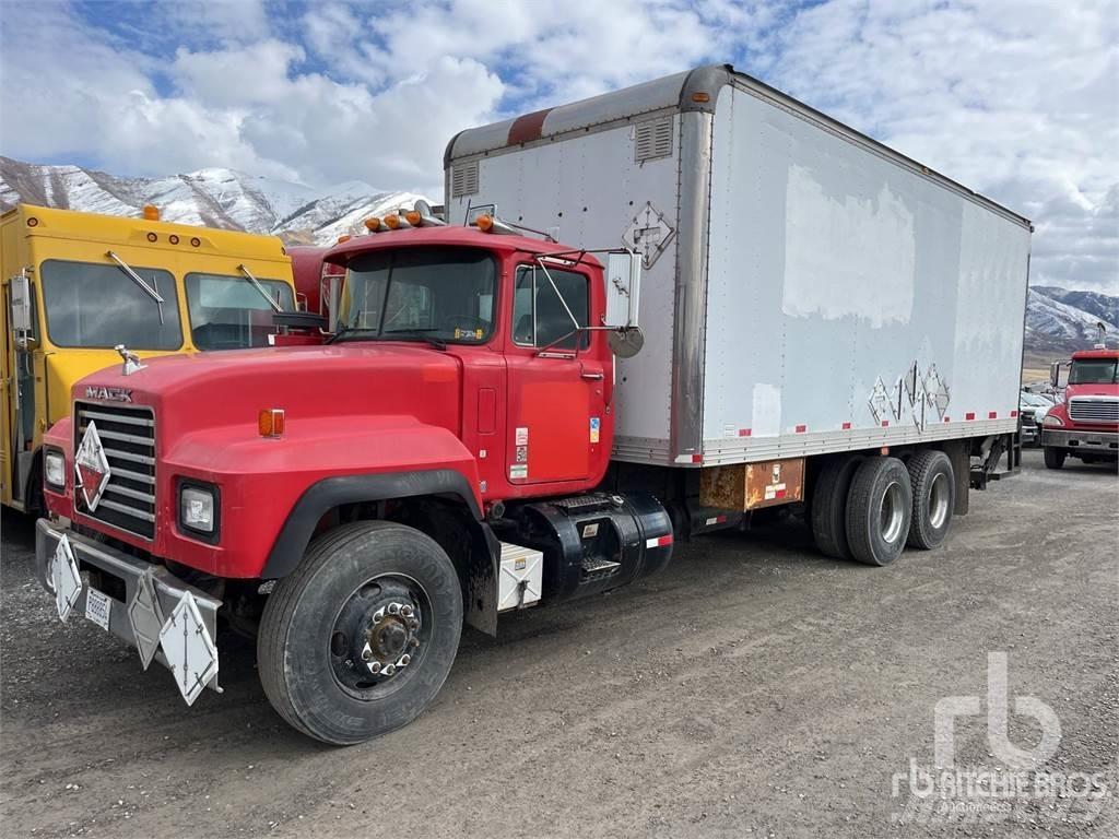 Mack RD69OS Krovininiai furgonai