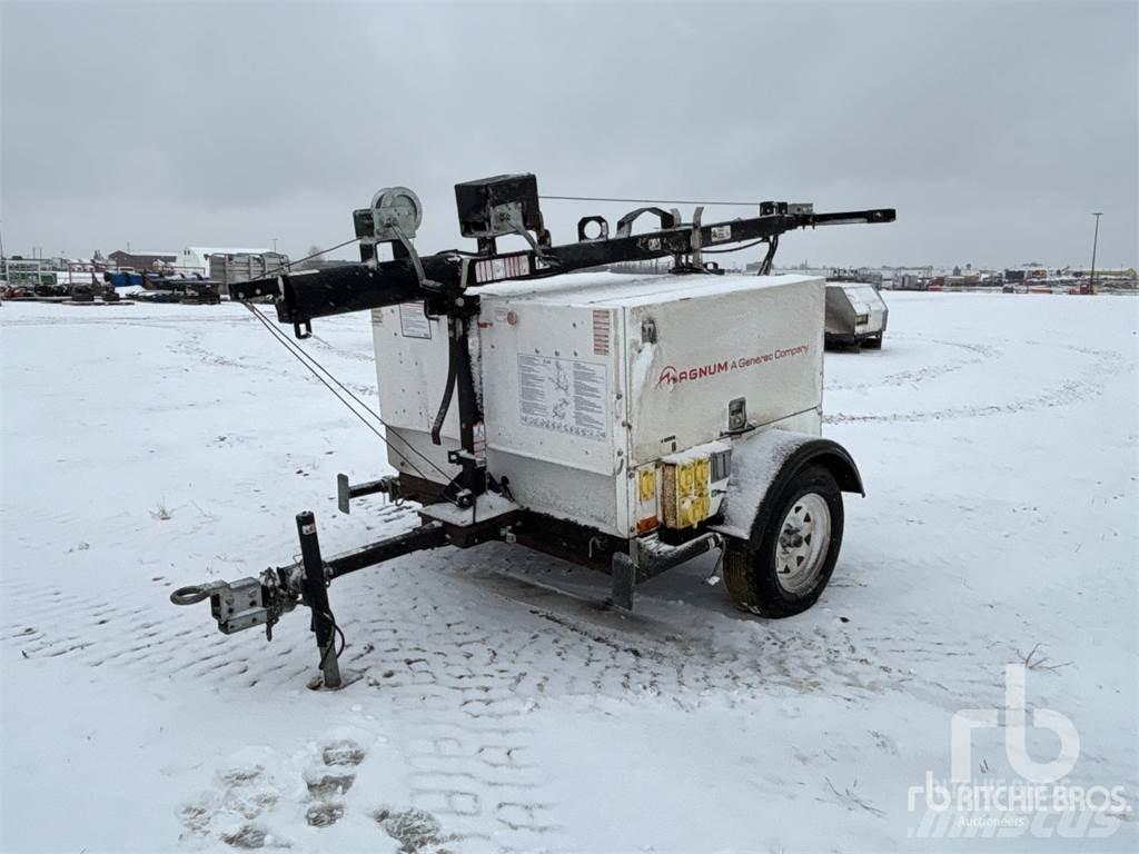 Magnum MLT5200 Apšvietimo bokšteliai