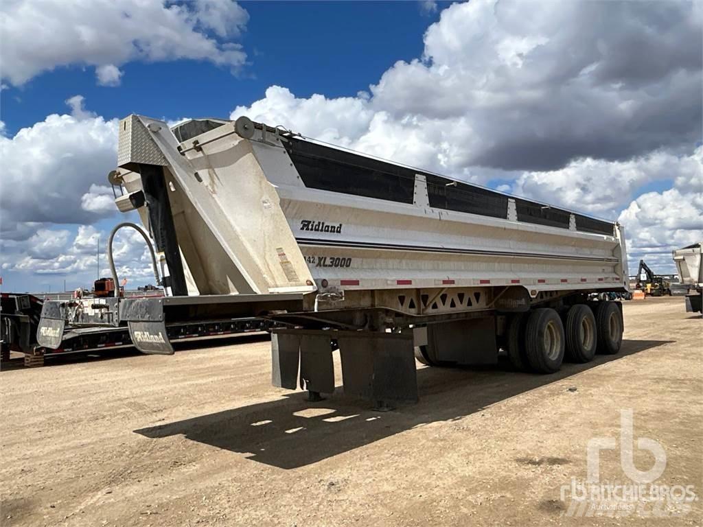 Midland XL3000 Savivartės puspriekabės
