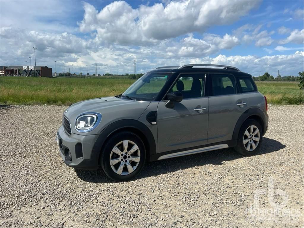 Mini COUNTRYMAN Lengvieji automobiliai