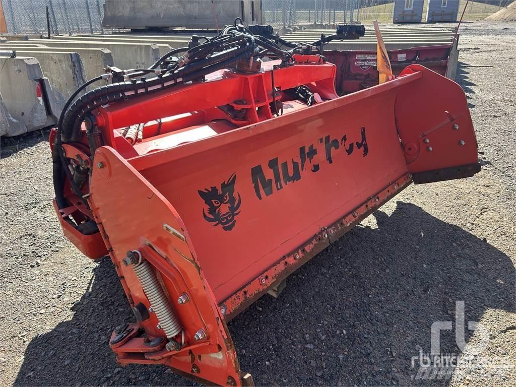 Multihog MPV200 Kita kelių ir sniego technika