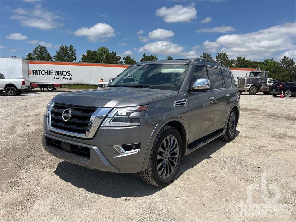 Nissan ARMADA Pikapai / Bortiniai sunkvežimiai