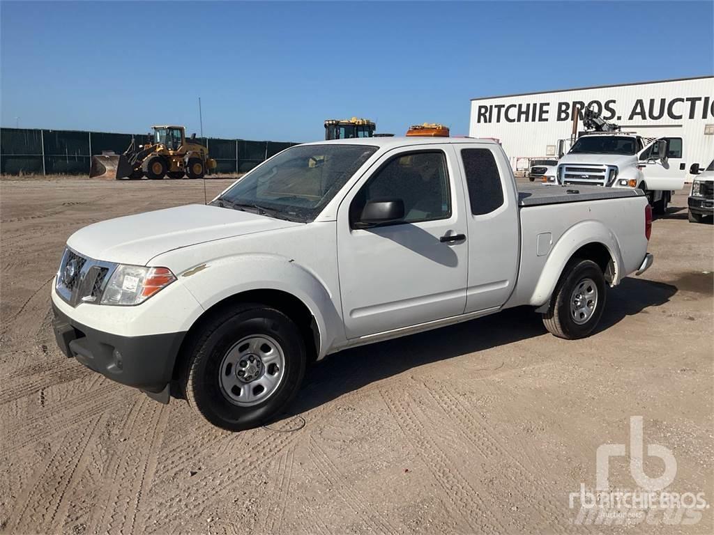 Nissan FRONTIER Pikapai / Bortiniai sunkvežimiai