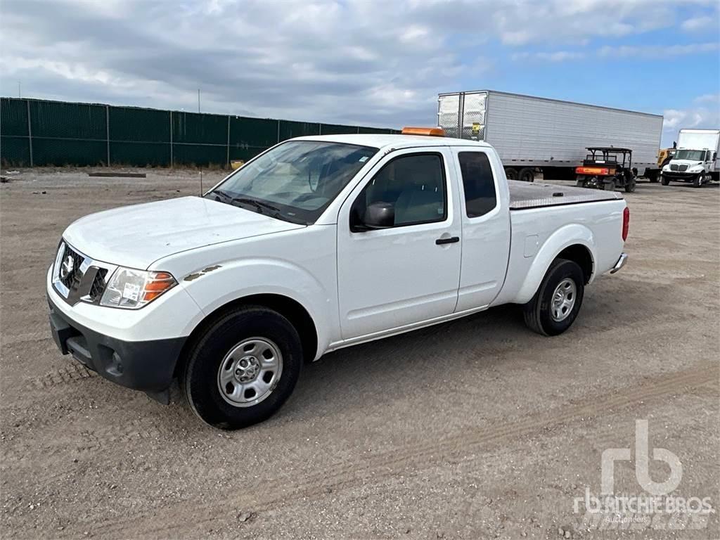 Nissan FRONTIER Pikapai / Bortiniai sunkvežimiai
