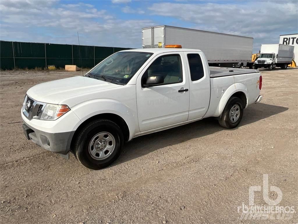 Nissan FRONTIER Pikapai / Bortiniai sunkvežimiai