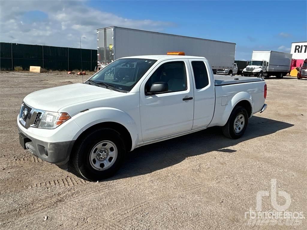 Nissan FRONTIER Pikapai / Bortiniai sunkvežimiai