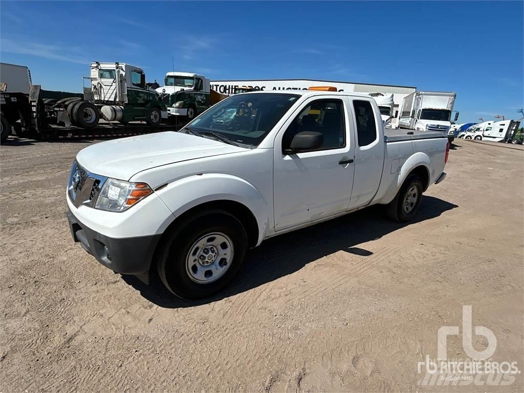 Nissan FRONTIER Pikapai / Bortiniai sunkvežimiai