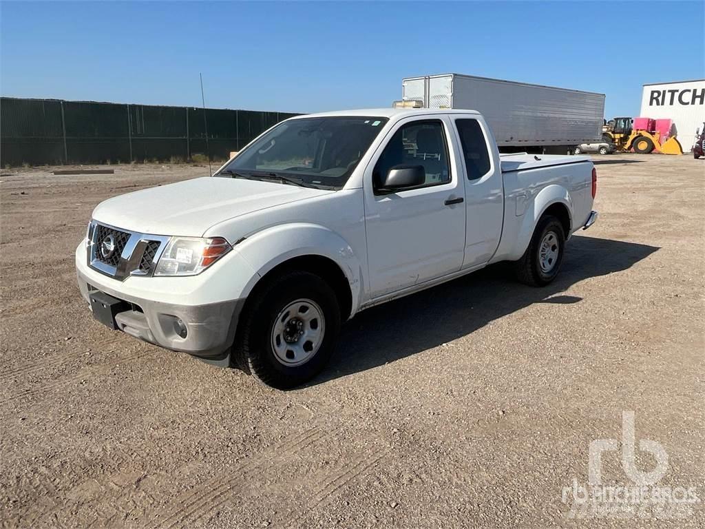 Nissan FRONTIER Pikapai / Bortiniai sunkvežimiai
