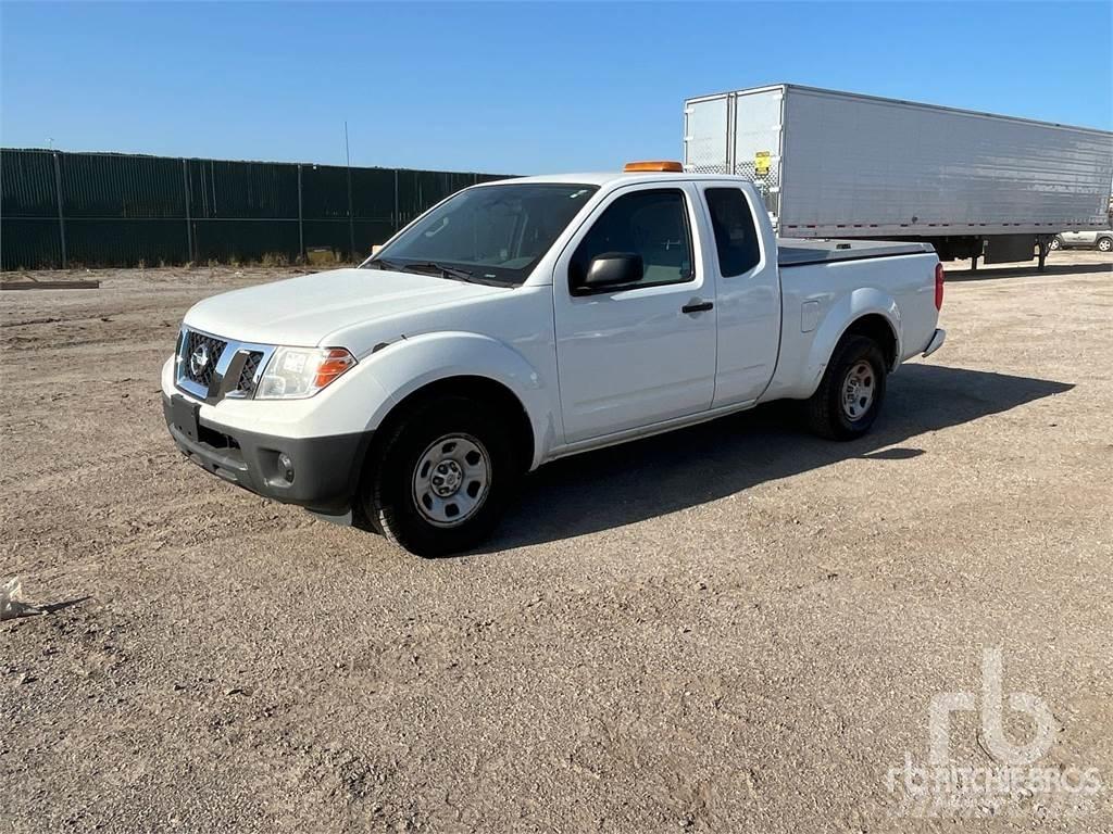 Nissan FRONTIER Pikapai / Bortiniai sunkvežimiai
