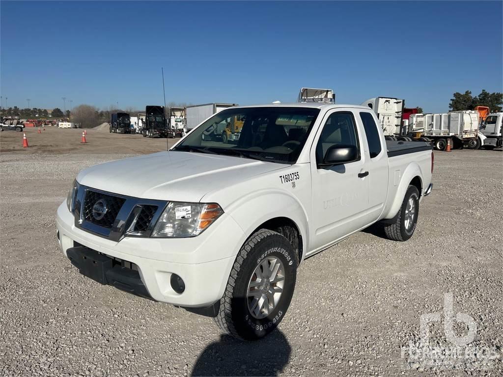 Nissan FRONTIER Pikapai / Bortiniai sunkvežimiai