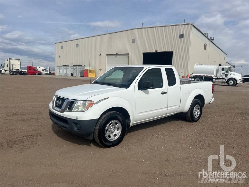 Nissan FRONTIER Pikapai / Bortiniai sunkvežimiai