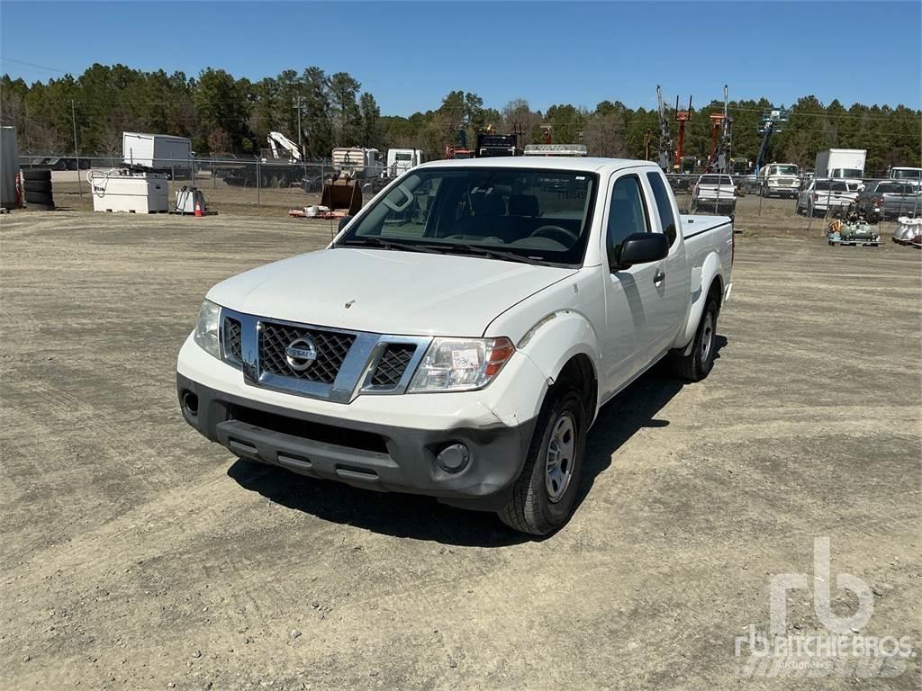 Nissan FRONTIER Pikapai / Bortiniai sunkvežimiai