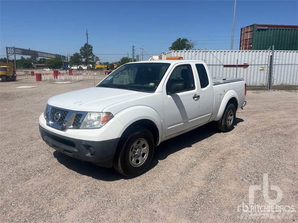 Nissan FRONTIER Pikapai / Bortiniai sunkvežimiai