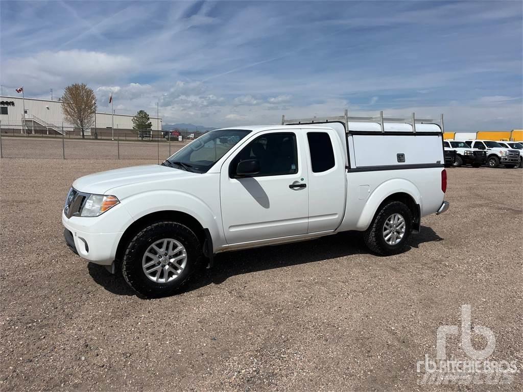 Nissan FRONTIER Pikapai / Bortiniai sunkvežimiai