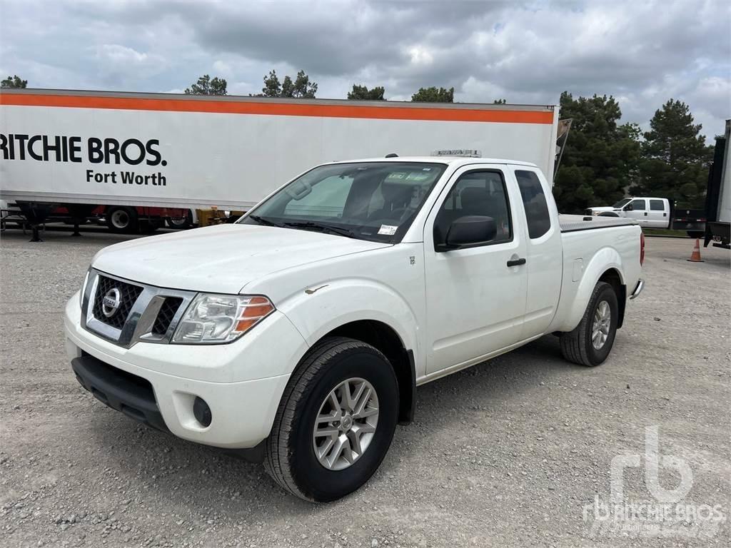 Nissan FRONTIER Pikapai / Bortiniai sunkvežimiai