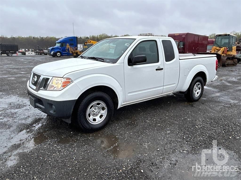 Nissan FRONTIER Pikapai / Bortiniai sunkvežimiai