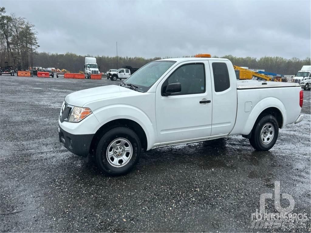 Nissan FRONTIER Pikapai / Bortiniai sunkvežimiai
