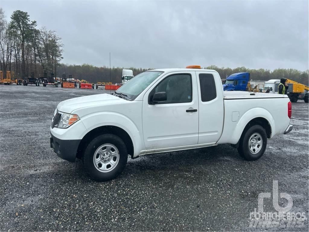 Nissan FRONTIER Pikapai / Bortiniai sunkvežimiai