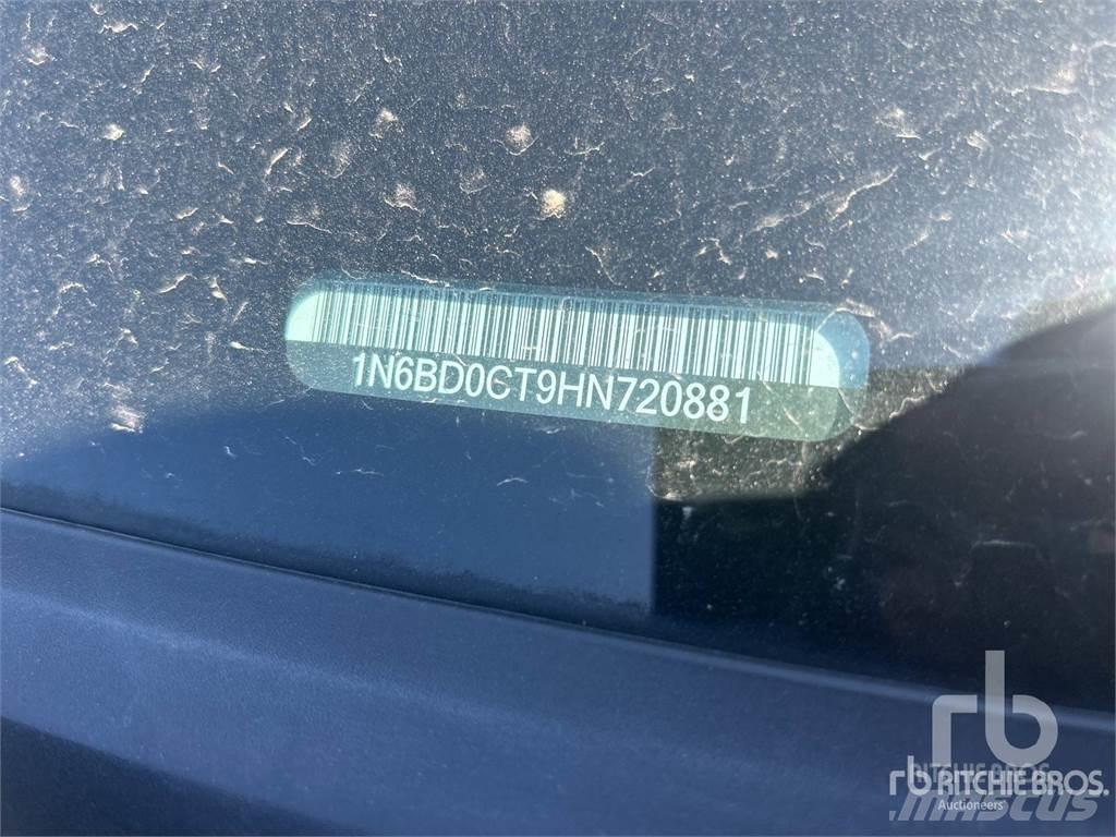 Nissan FRONTIER Pikapai / Bortiniai sunkvežimiai