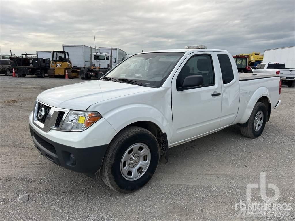 Nissan FRONTIER Pikapai / Bortiniai sunkvežimiai