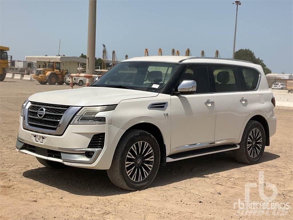 Nissan PATROL Pikapai / Bortiniai sunkvežimiai
