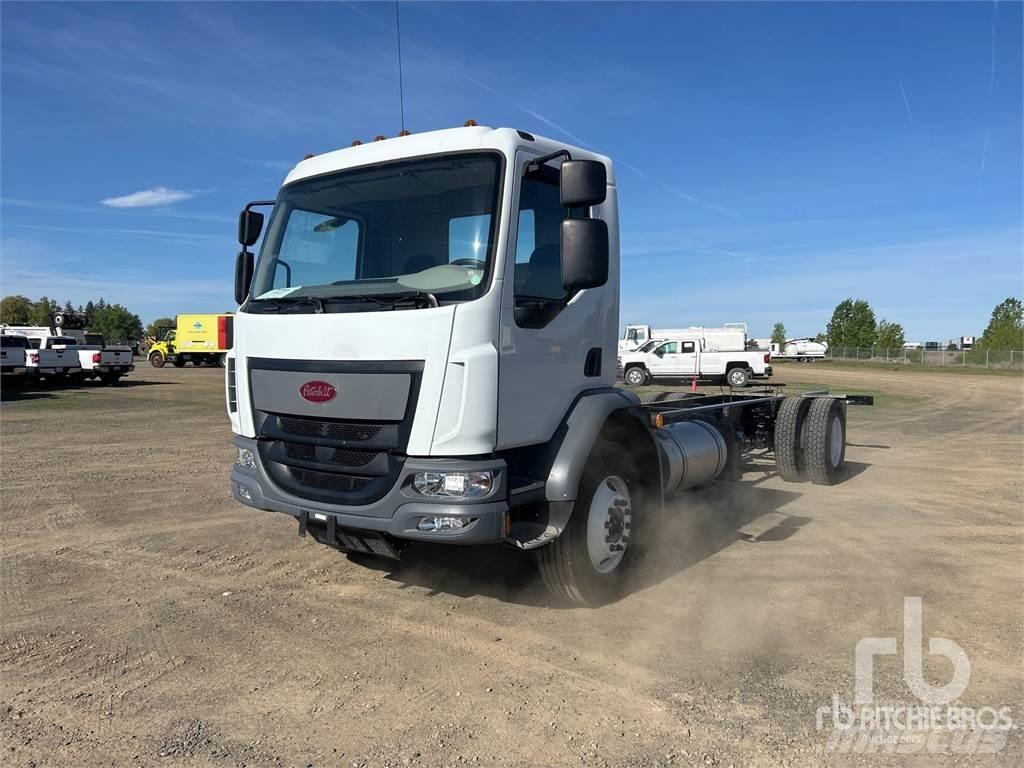 Peterbilt 220 Važiuoklė su kabina