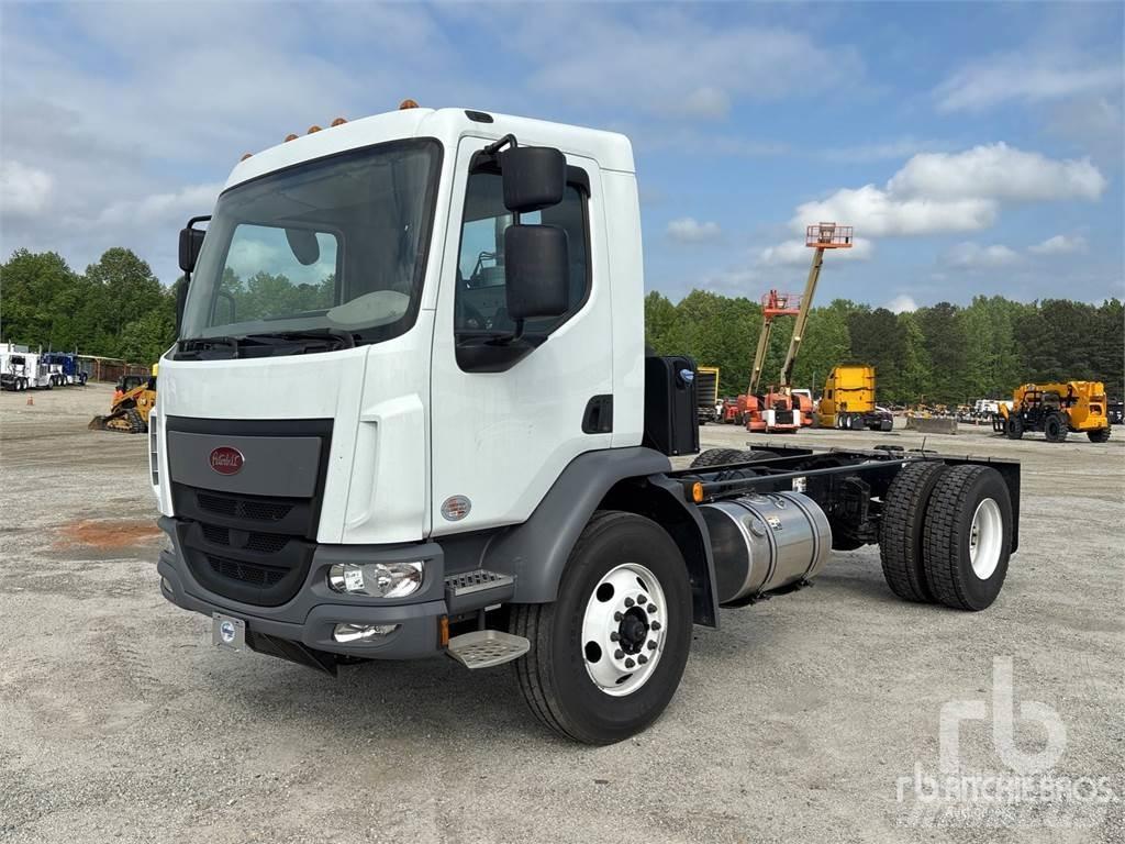 Peterbilt 220 Važiuoklė su kabina
