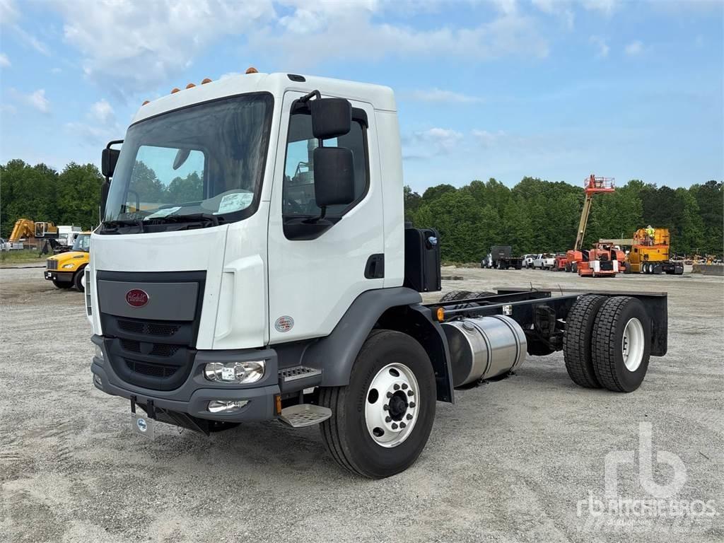 Peterbilt 220 Važiuoklė su kabina