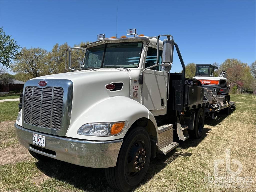 Peterbilt 335 Platformos/ Pakrovimas iš šono