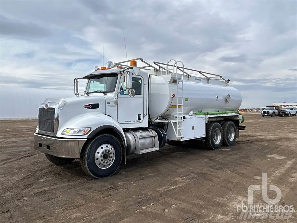 Peterbilt 348 Vandens sunkvežimiai