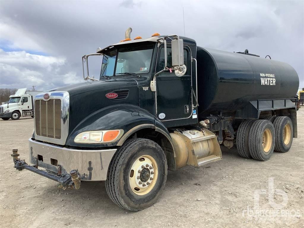 Peterbilt 348 Vandens sunkvežimiai