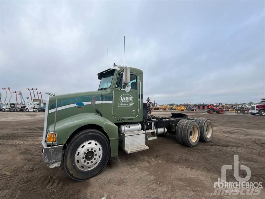 Peterbilt 385 Naudoti vilkikai