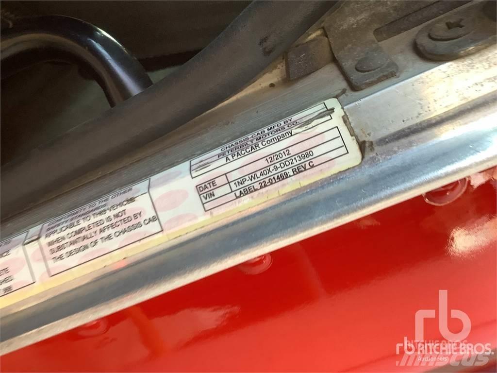 Peterbilt 388 Savivarčių priekabų vilkikai