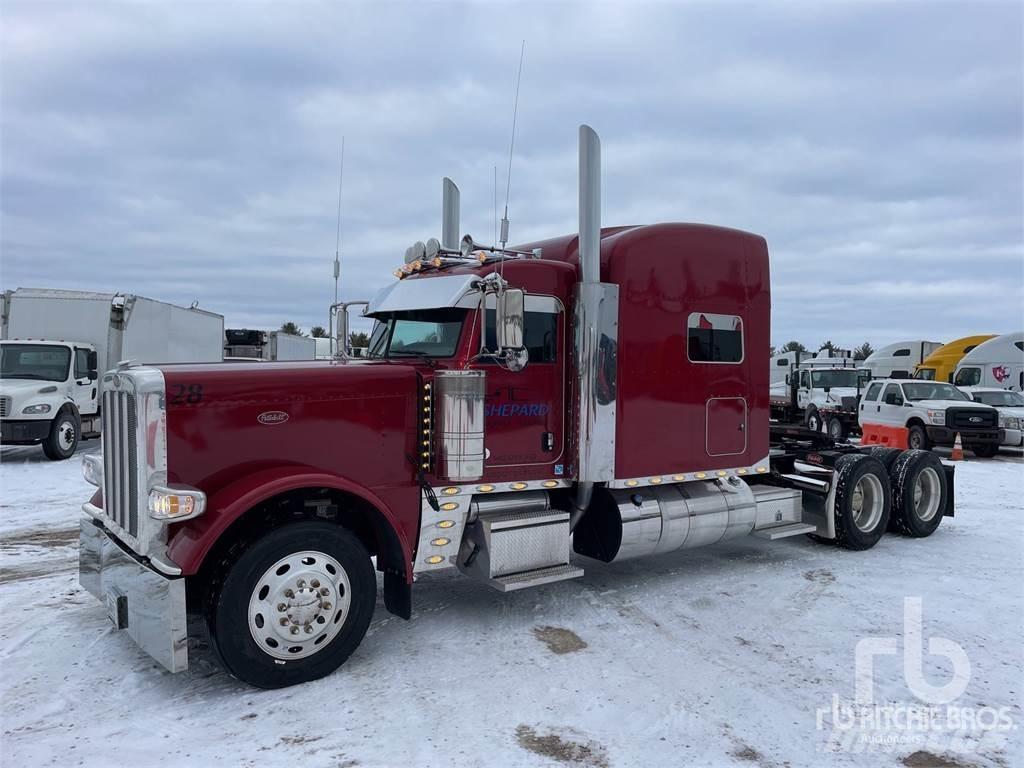 Peterbilt 389 Naudoti vilkikai