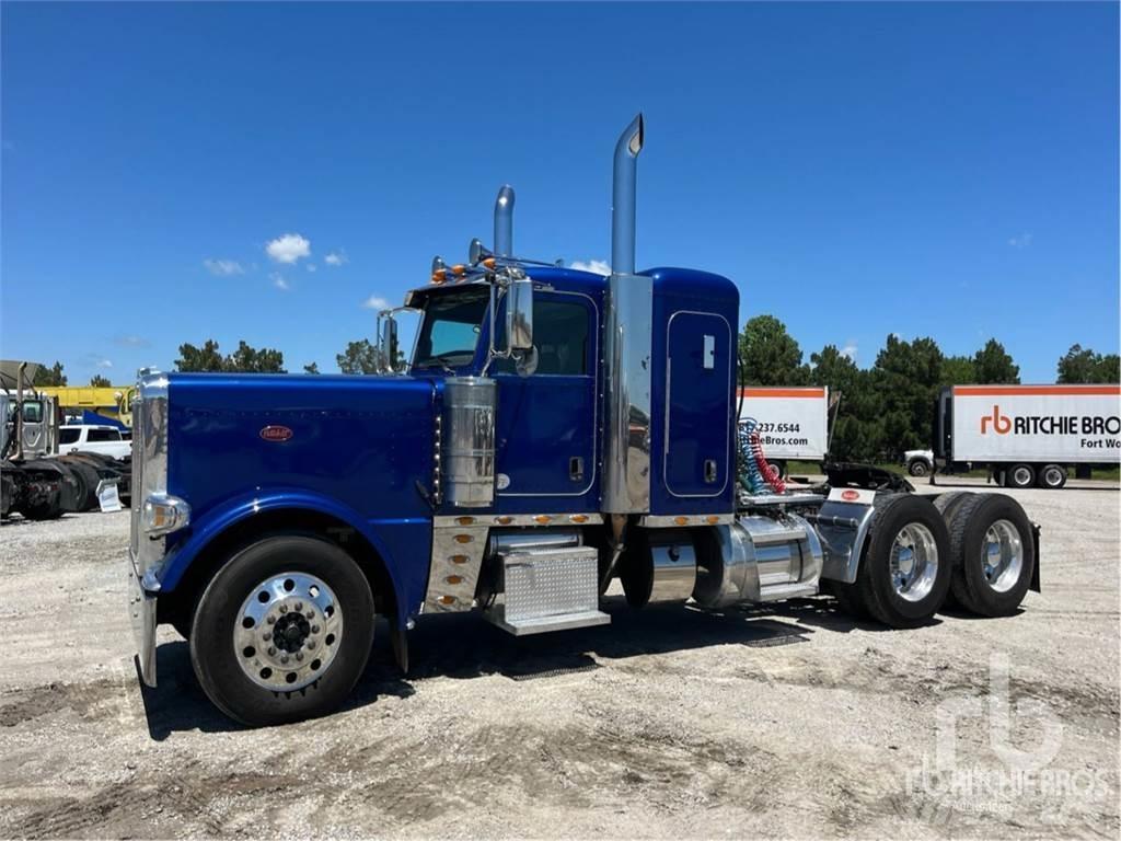 Peterbilt 389 Naudoti vilkikai