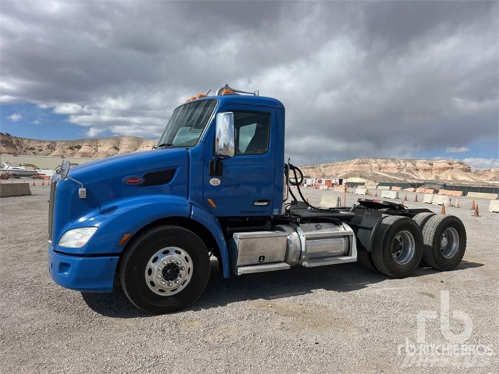 Peterbilt 579 Naudoti vilkikai