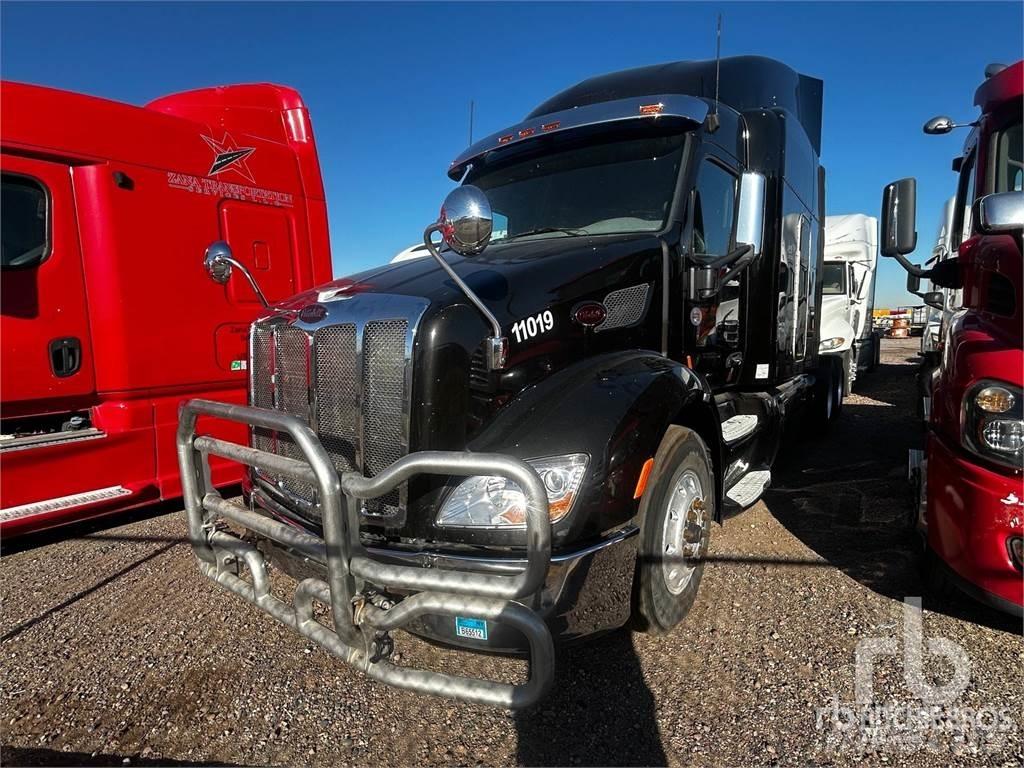 Peterbilt 579 Naudoti vilkikai