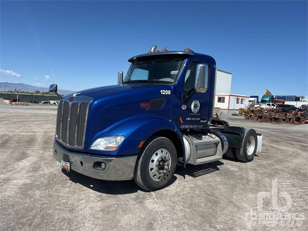Peterbilt 579 Naudoti vilkikai