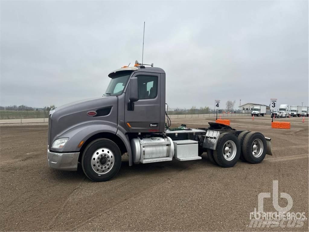 Peterbilt 579 Naudoti vilkikai