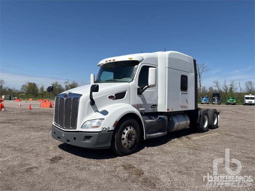 Peterbilt 579 Naudoti vilkikai