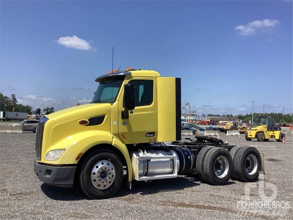Peterbilt 579 Naudoti vilkikai