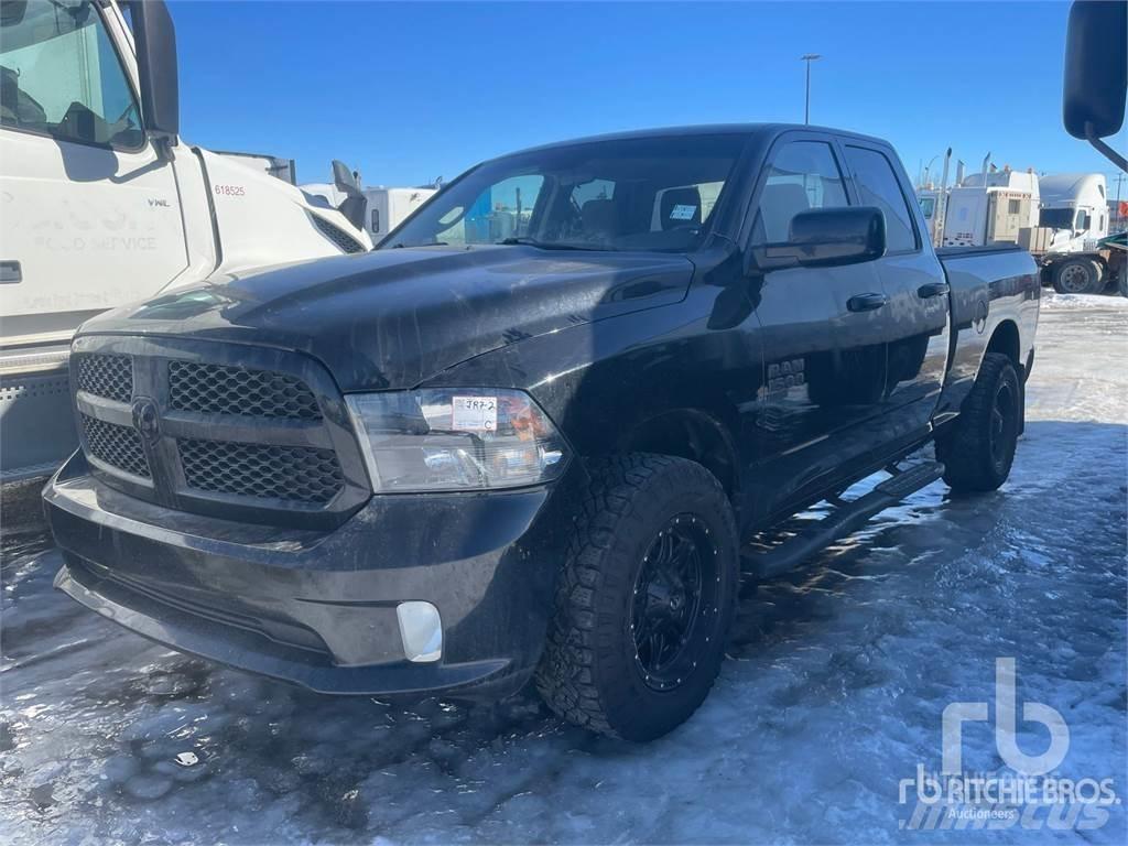 RAM 1500 Pikapai / Bortiniai sunkvežimiai