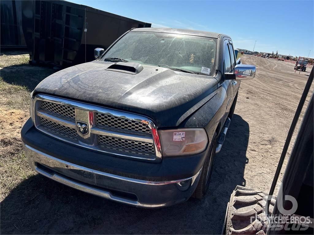 RAM 1500 Pikapai / Bortiniai sunkvežimiai