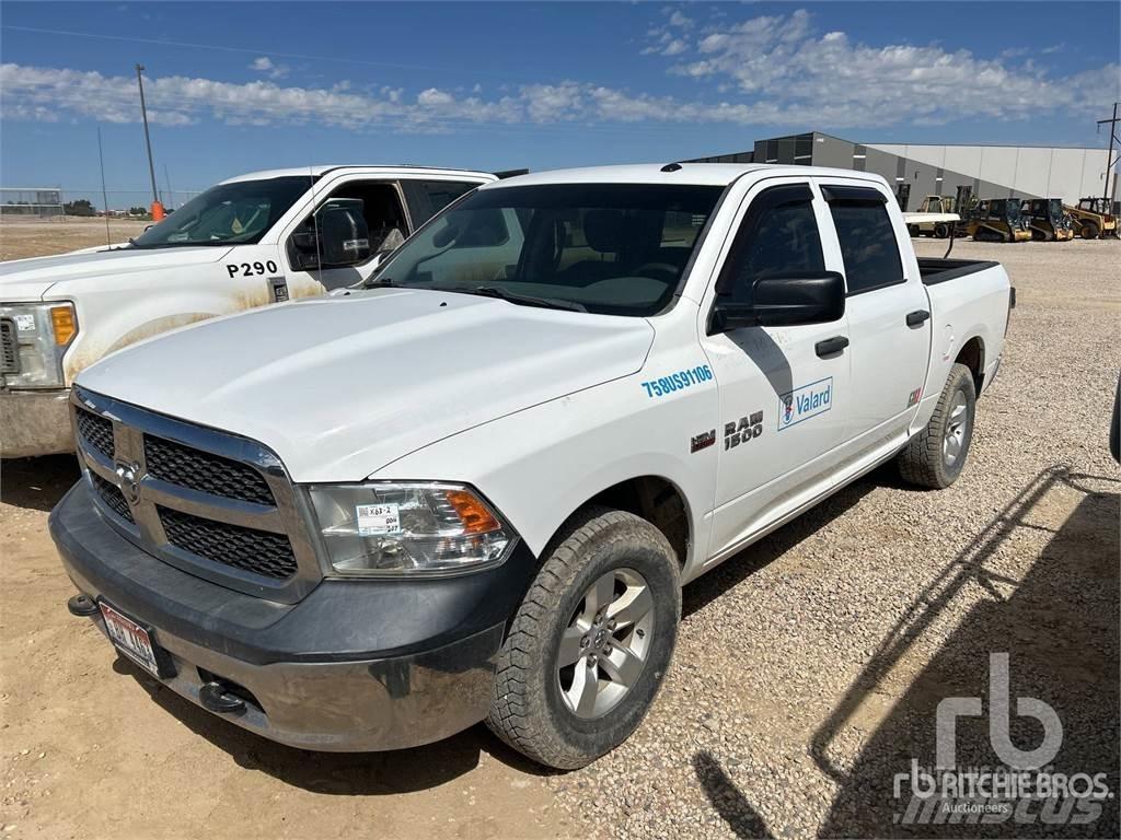 RAM 1500 Pikapai / Bortiniai sunkvežimiai