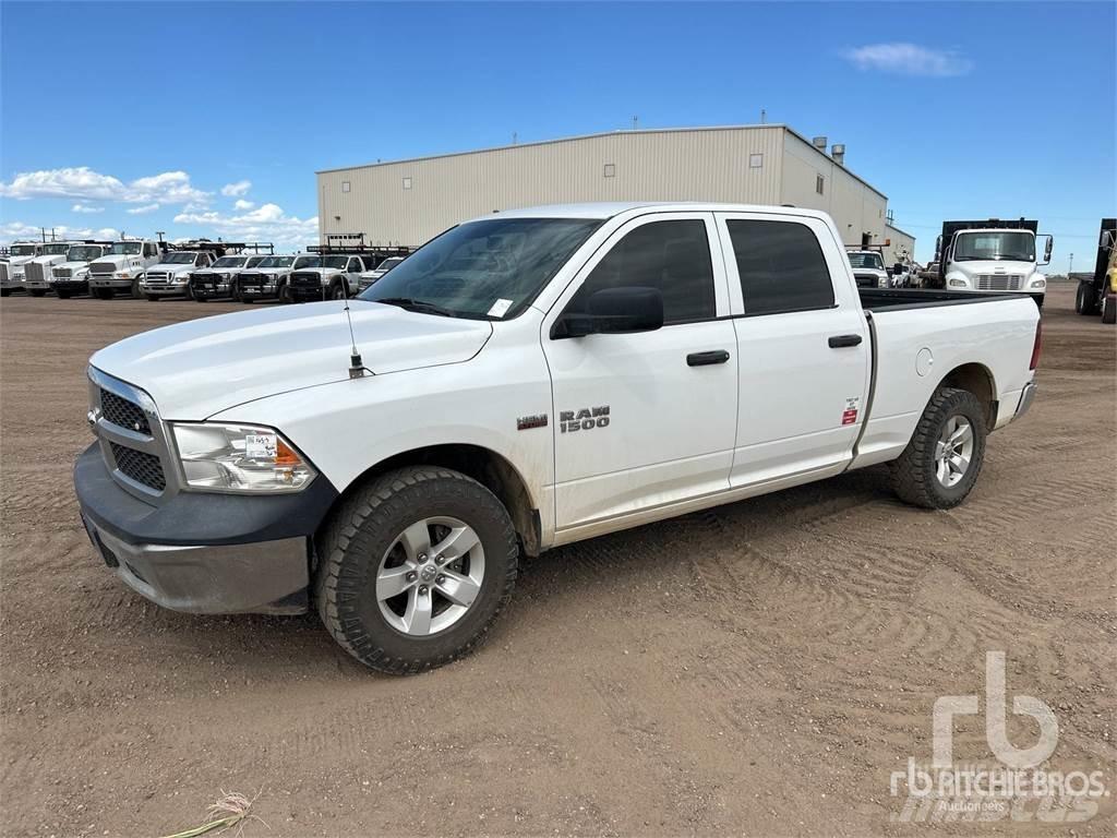 RAM 1500 Pikapai / Bortiniai sunkvežimiai