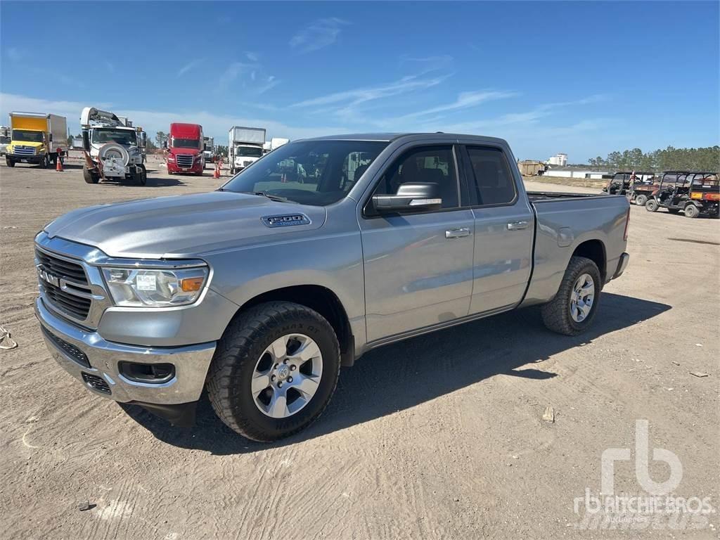RAM 1500 Pikapai / Bortiniai sunkvežimiai