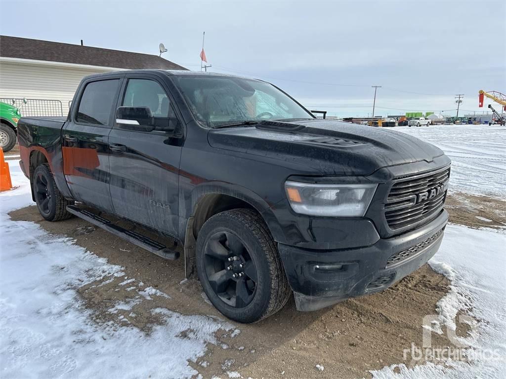 RAM 1500 Pikapai / Bortiniai sunkvežimiai