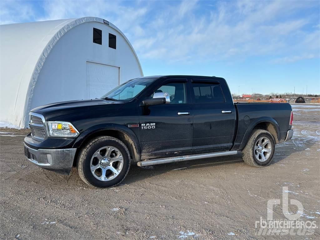 RAM 1500 Pikapai / Bortiniai sunkvežimiai
