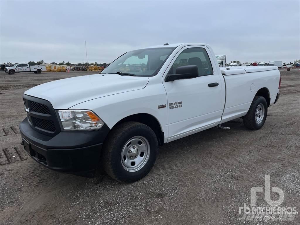 RAM 1500 Pikapai / Bortiniai sunkvežimiai